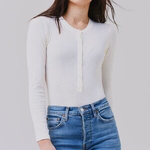 Revolve Monrow Women's Long Sleeve Rib
Henley Bodysuit sz L $129
